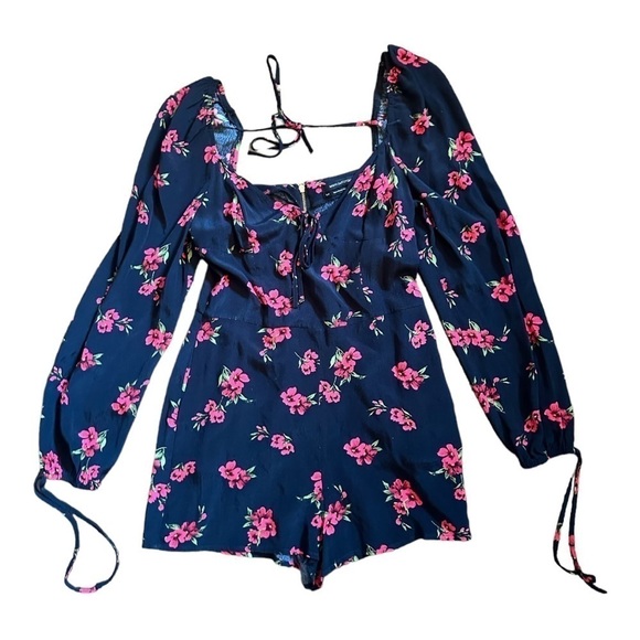 Urban Outfitters Bonita Floral Playsuit Black Size Small - Picture 4 of 6